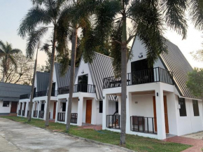 RainBow House Resort